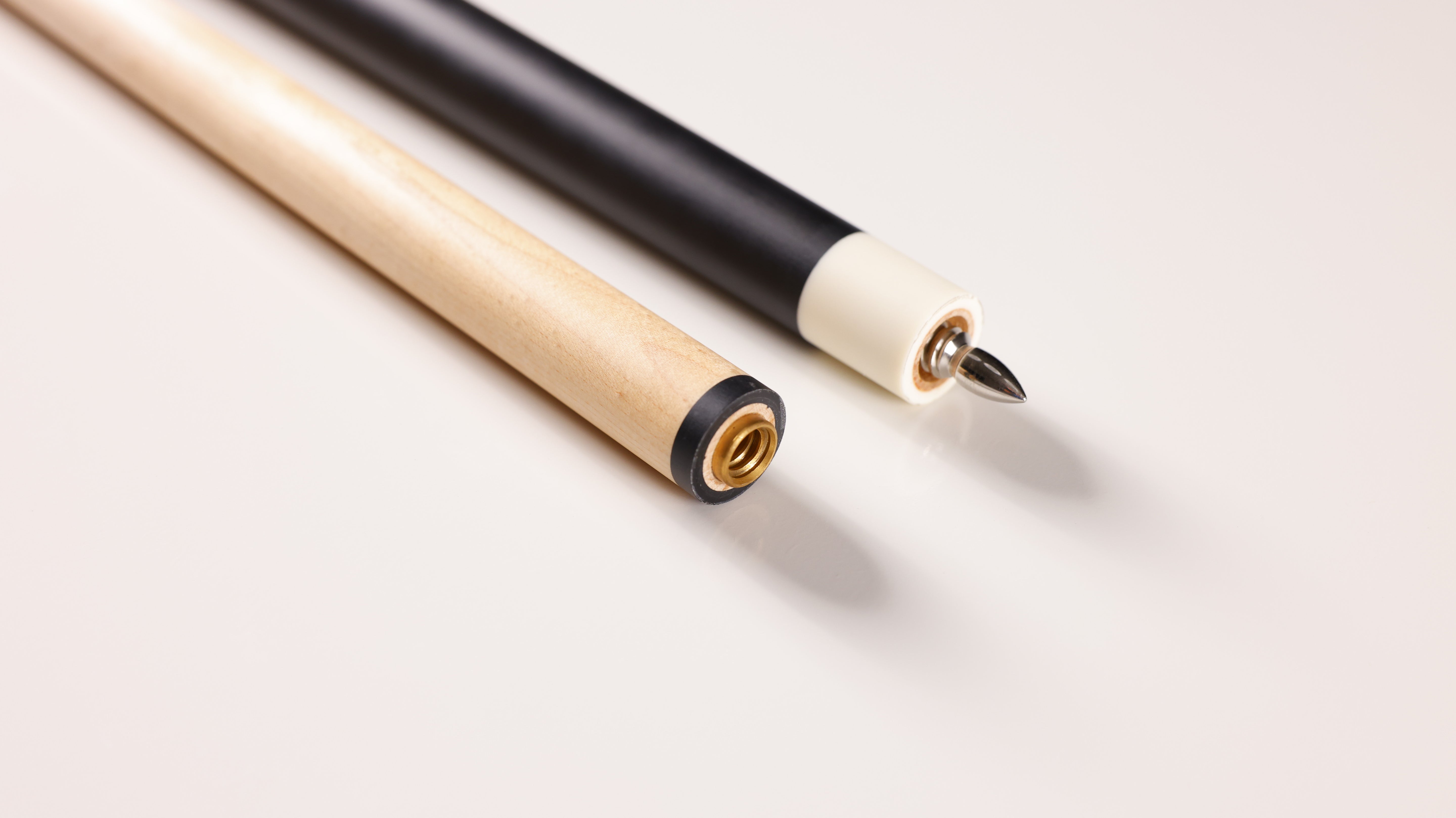 Stryker Jump/Break Cue Black