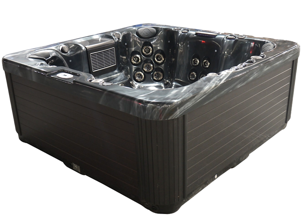 Aquatic Spas Neptune Hot Tub