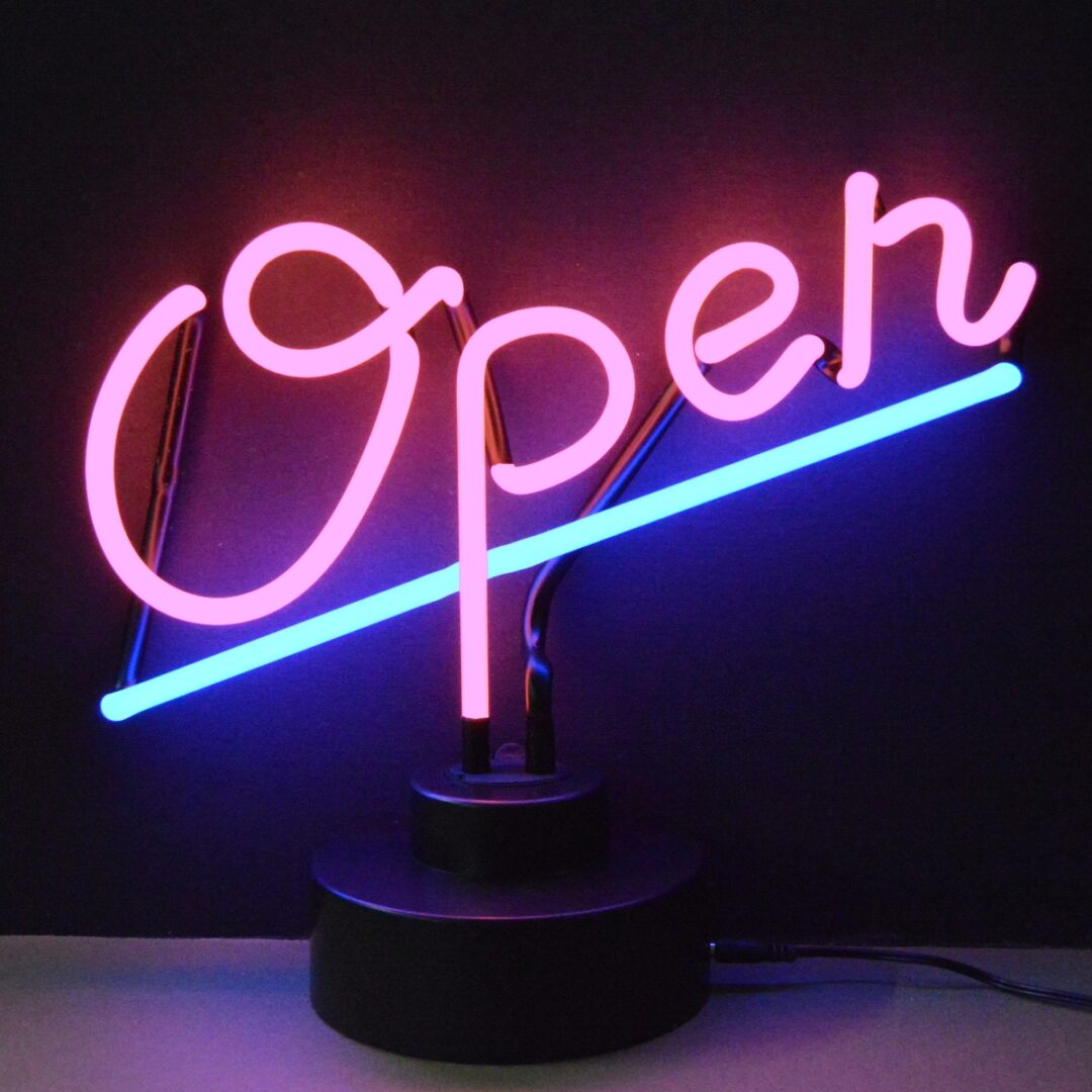 OPEN NEON SCULPTURE