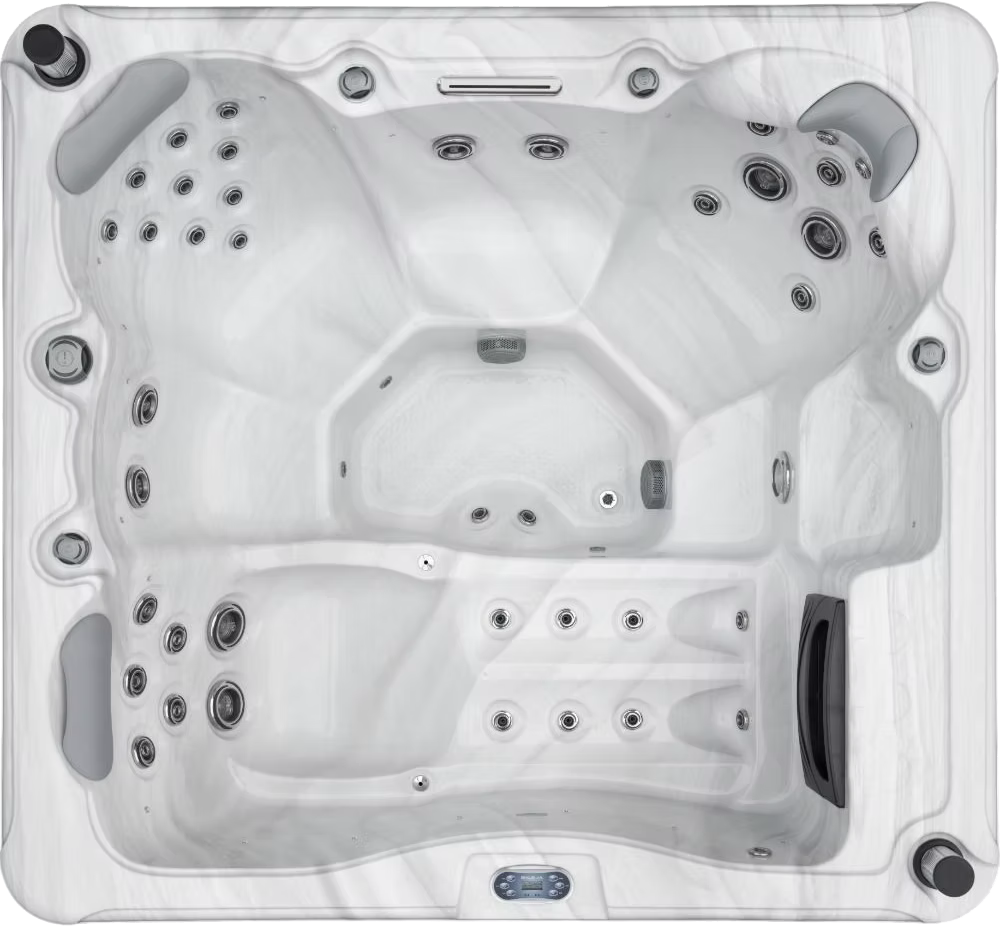 Aquatic Spas Royale Hot Tub