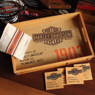 Harley-Davidson¨ 1903 Serving Tray Gift Set